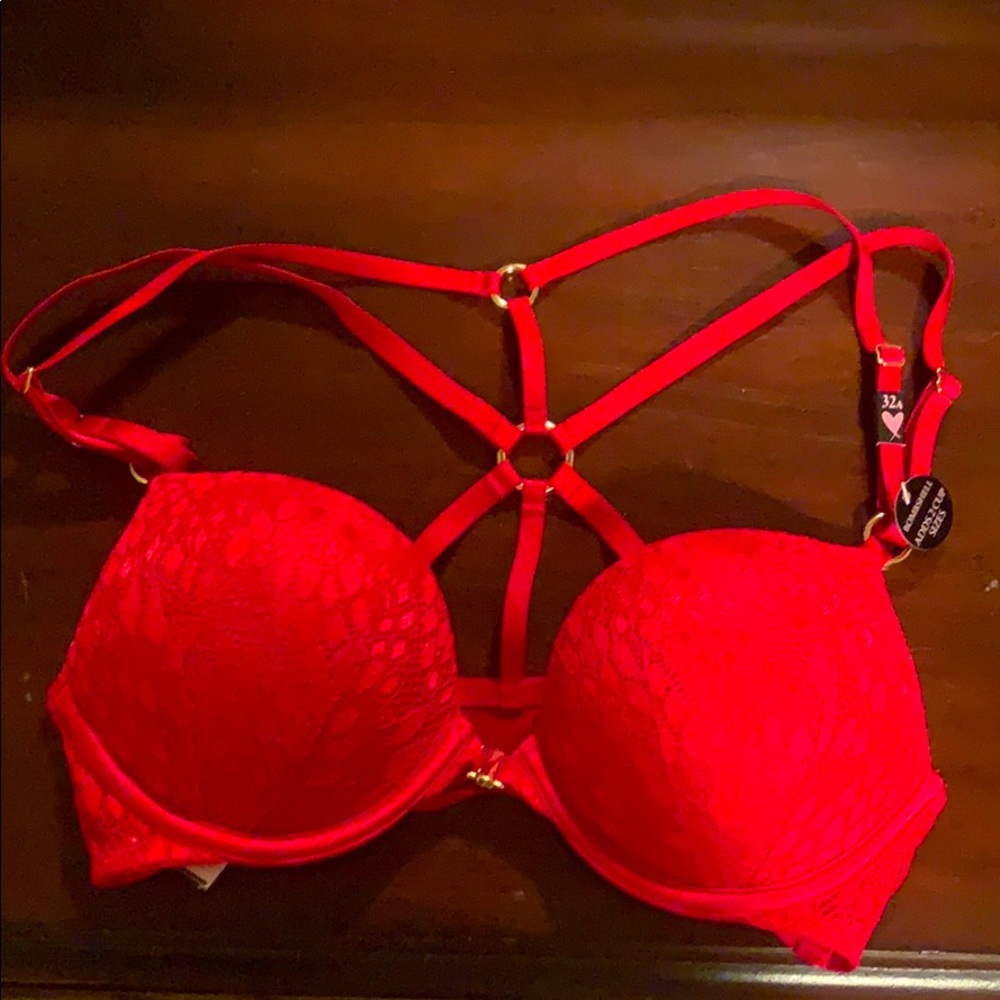Victoria’s Secret Bombshell bra 32A red